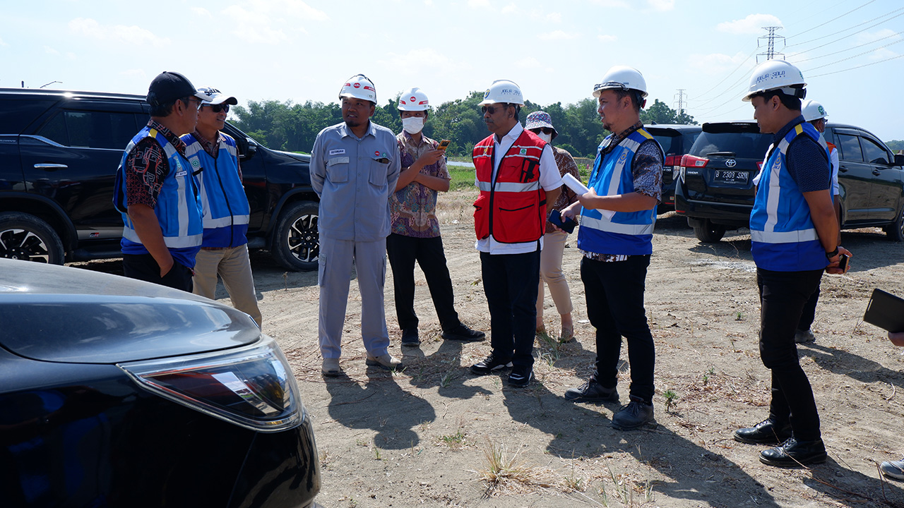 Tim Satuan Tugas Percepatan Pembangunan Jalan Tol Lintas Jawa II dari Kementrian PUPR melakukan monitoring ke Proyek Jalan Tol Solo-Yogjakarta-YIA Kulonprogo pada Jumat 21 Juli 2023